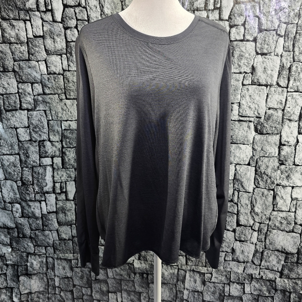 Avia Charcoal Long Sleeve Top. Size Large